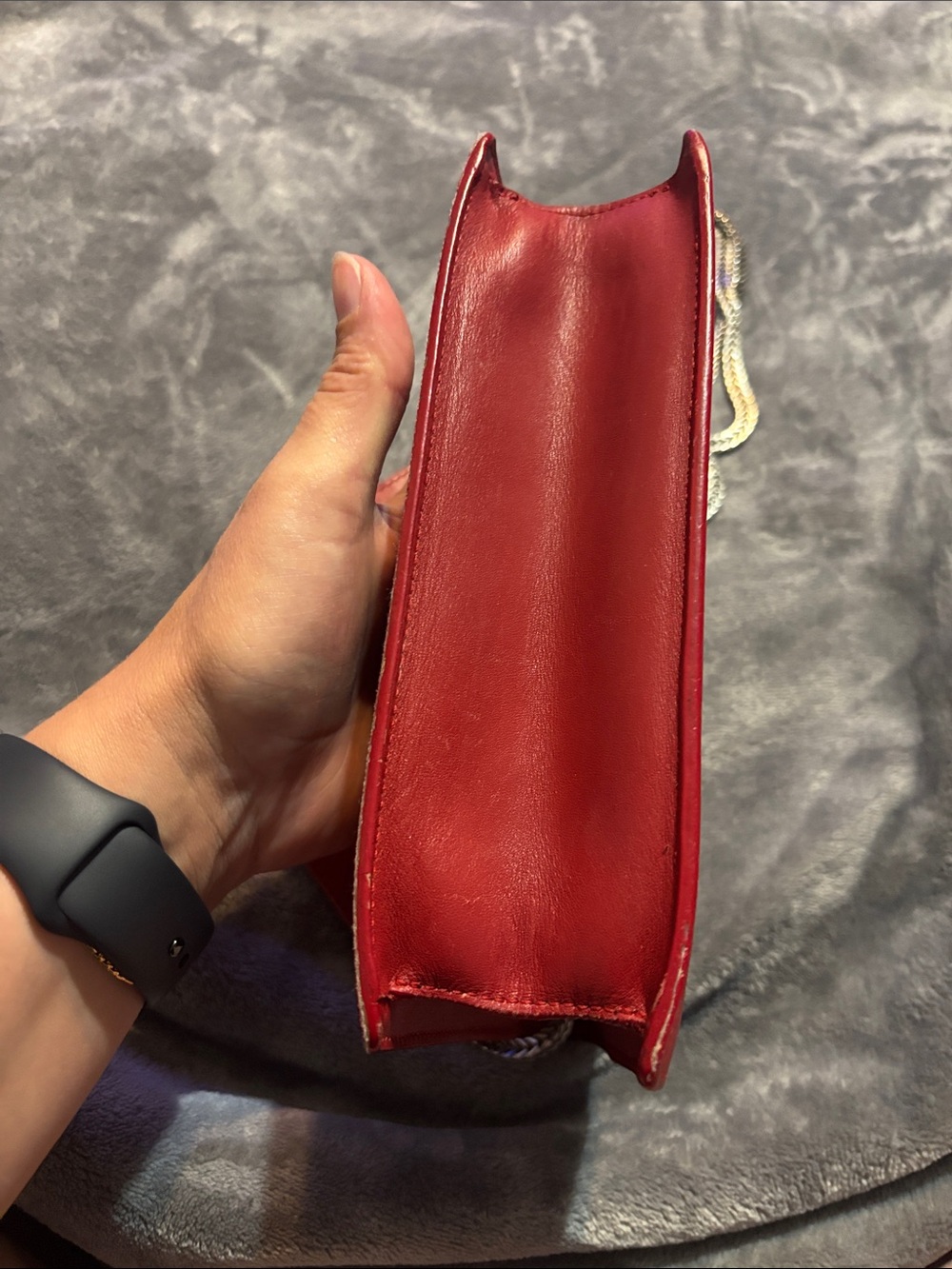 Saint Laurent Betty vintage Red Leather Crossbody Bag with Silver Chain - Picture 13 of 17